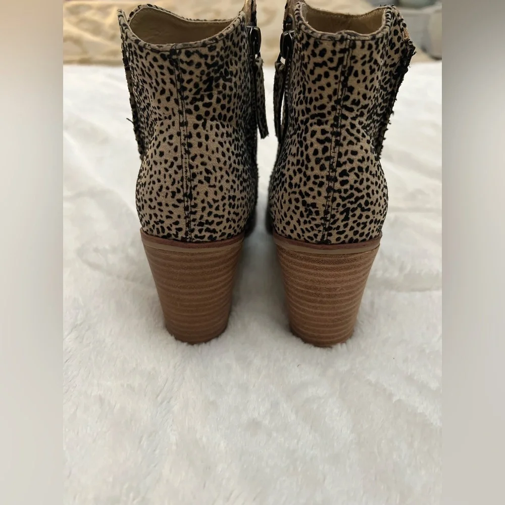 ✨ MIA Tracee Booties - Animal Print - Size 9